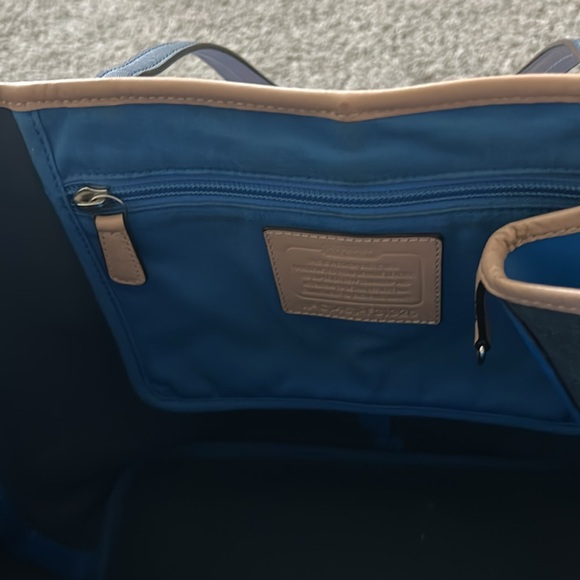 Coach Park Metro Leather Tote - Picture 6 of 12